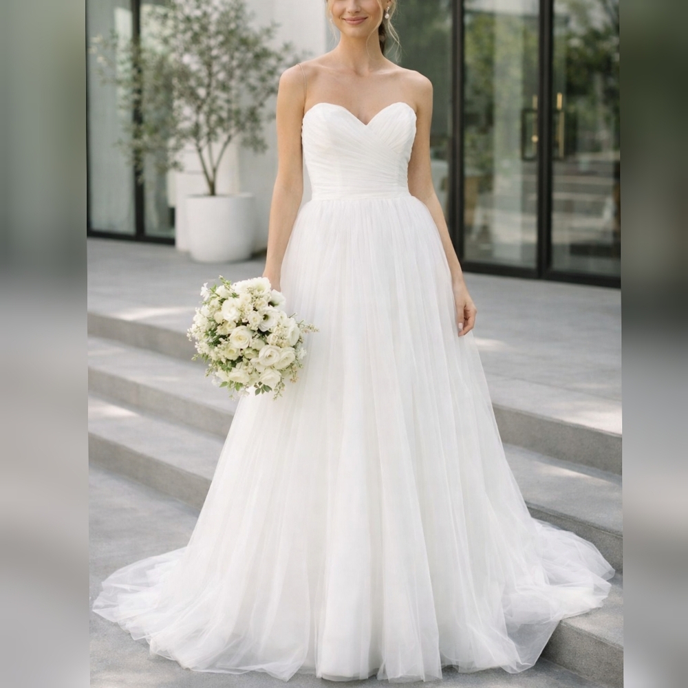 David's Bridal Style WG3802 White Tulle Sweetheart Wedding Dress sz 12